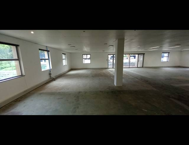 406M² OFFICE TO LET IN WOODMEAD